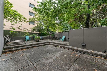 Connaught Apartments - Photo 4