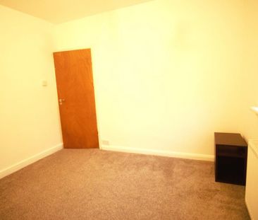 3 bedroom maisonette to rent - Photo 5