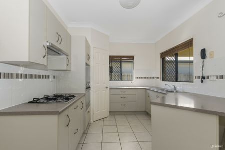 36 Mannikin Way, Bohle Plains - Photo 3