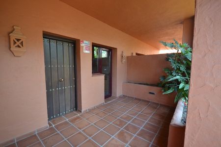 House in The Golden Mile, Costa del Sol - Photo 4