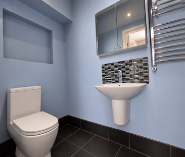 2 bedroom terraced house to rent - Photo 5