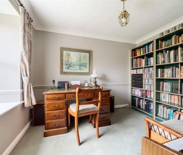 4 bedroom detached house to rent - Photo 3