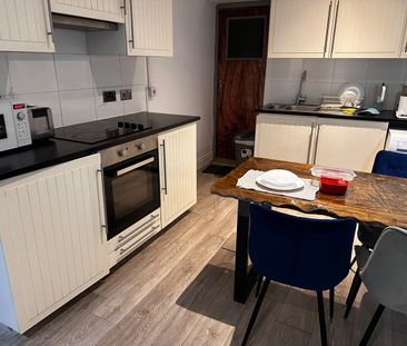 Room in a Shared House, Cromwell Road, N10 - Photo 3