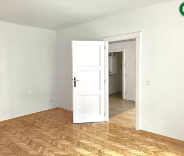 Unbefristete Miete: geräumiger 2-Zimmer-Altbau - Photo 6