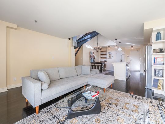 For Lease - 384 Sunnyside Avenue Unit# 301, Toronto, Ontario - Photo 1