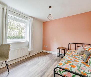 2 bedroom apartment to rent - Photo 2