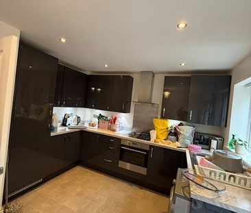 3 Bed Semi-Detached House, Argyll Way, B66 - Photo 5