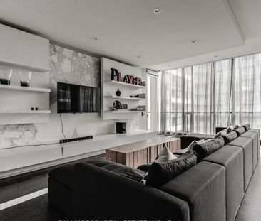 CHARLIE CONDOS - Photo 1