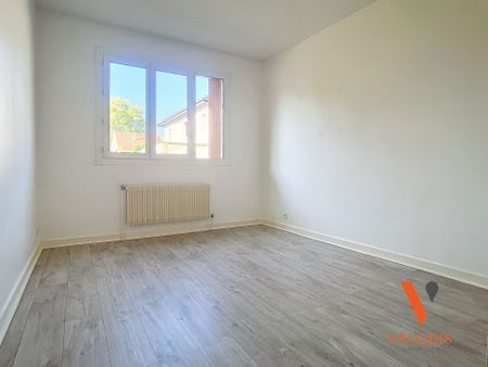 Location Appartement 3 pièces 71m² ECHIROLLES 38130 - Photo 3