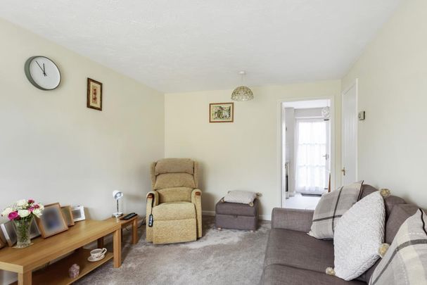 2 bedroom terraced house to rent - Photo 1