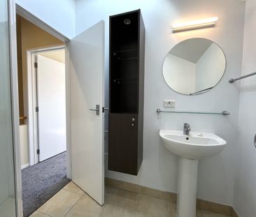 Freshly Updated 2 Bedrooms Townhouse in East Tamaki - Photo 6