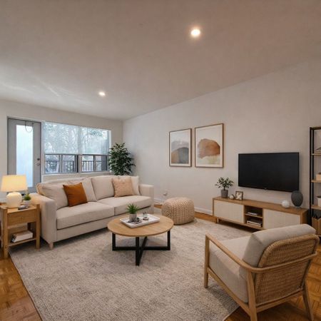 For Lease - 28 Upper Canada Drive Unit# 208, Toronto, Ontario - Photo 3