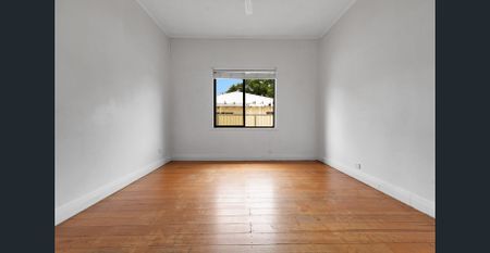 Charming 3-Bedroom Retreat in Mildura - Photo 2