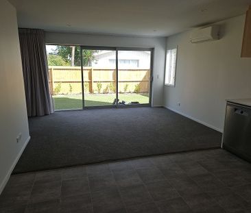 Modern 3BR Townhouse in Hoon Hay! - Photo 6