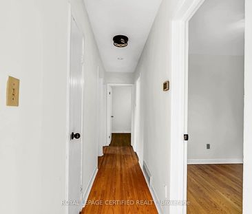 For Lease - 1398 Rebecca Street, Oakville, Ontario - Photo 3