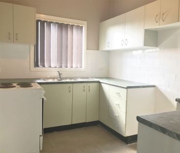 3 Bedroom Family Home - Photo 2