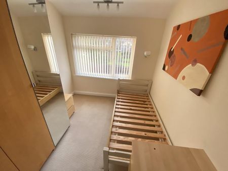 2 bedroom semi-detached house to rent - Photo 3