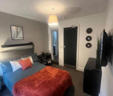 1 bedroom in a house share to rent - Photo 1