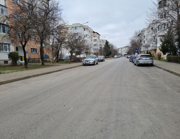 Neagoe Vodă- Ardealului- 3 camere decomandate-etaj 2-mobila - Fotografie 1