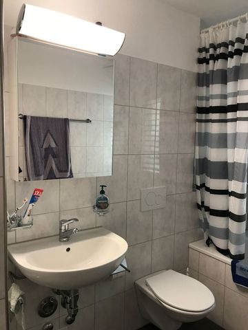 Ruhige 2.5-Zimmer-Parterrewohnung - Nachmieter gesucht - Photo 5