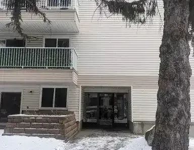 2 bedroom condo close to University Hospital and University of Alberta | 8149 111 Street Northwest, Edmonton - Photo 1