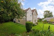 3 bedroom detached house to rent - Photo 2