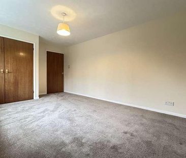 The Bungalow, Water End Lane, Old Basing, Basingstoke, RG24 - Photo 5