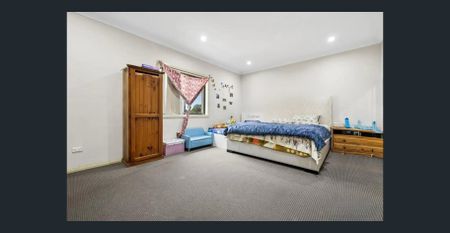 Lavish Living in a Premier Location 10 Lilac Street, Punchbowl NSW 2196 - Photo 5