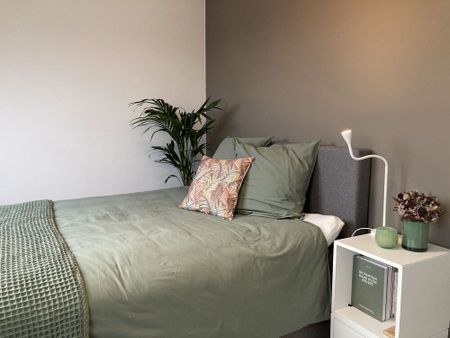 Dakappartement in het centrum van Torhout - Photo 2