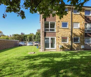 Cotswold Court, Horsham, RH13 - Photo 2