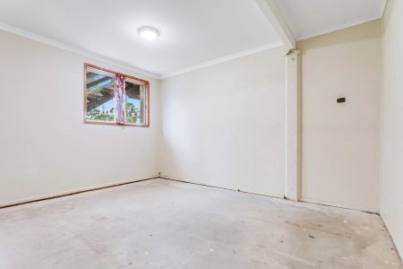 1 Shield Street, Kallangur QLD 4503 - House For Rent - $700 | Domain - Photo 2