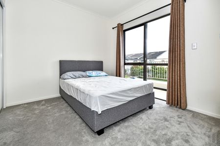 Prime Flat Bush Living - Photo 5