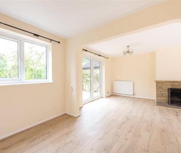 4 bedroom detached house to rent - Photo 6