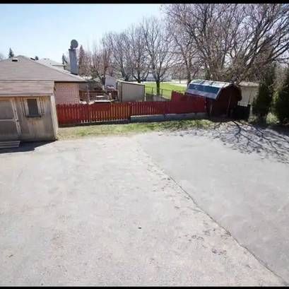 Oshawa Home available for rent - Photo 3