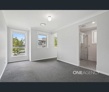 5 Saddleback Crescent, Stream Hill, NSW 2526 - Photo 2