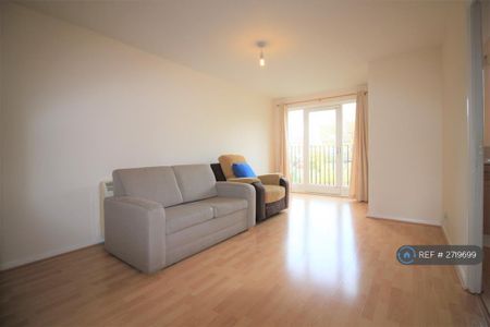 1 bedroom flat to rent - Photo 3