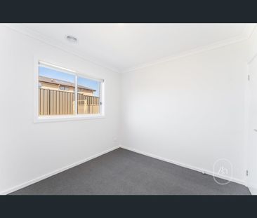 33 Gelantipy Drive, Truganina, Vic 3029 - Photo 4