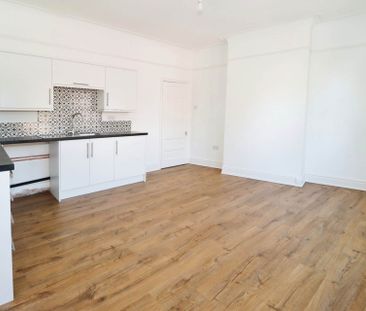 Victoria Road, Bebington - Photo 3