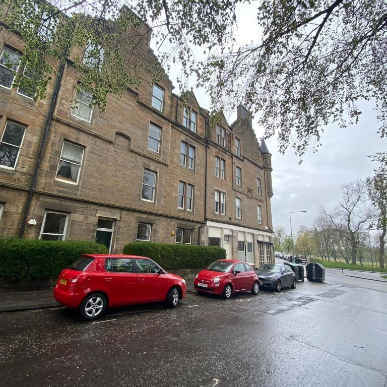 Marchmont Crescent, Marchmont, Edinburgh, EH9 1HN - - Photo 1