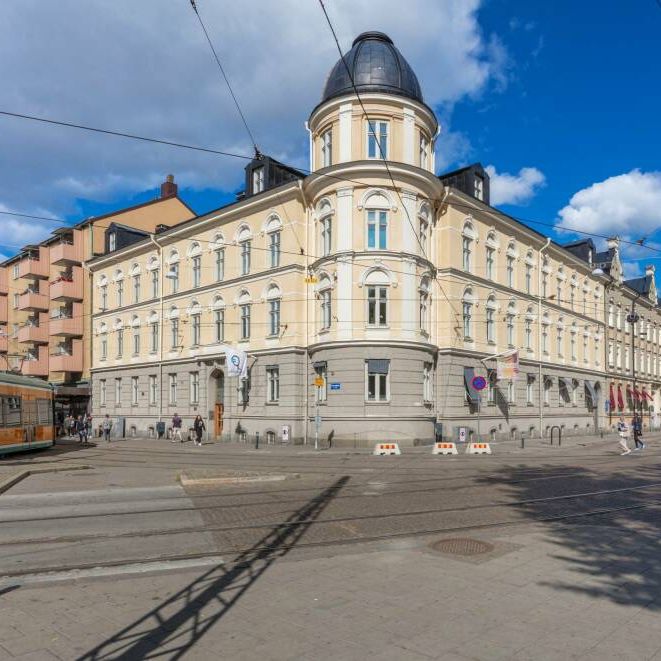 Drottninggatan 65 - Photo 1