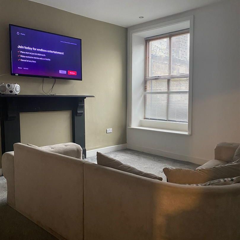 1 bed house share to rent in Manchester Road, Burnley, BB11 - Photo 1