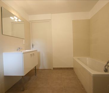 Location Appartement 3 pièces 78m² PRINGY 74370 - Photo 4