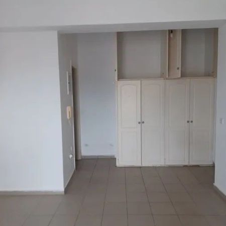 Studio/Γκαρσονιέρα για ενοικίαση Μακρυγιάννη (Πάτρα) - Photo 4