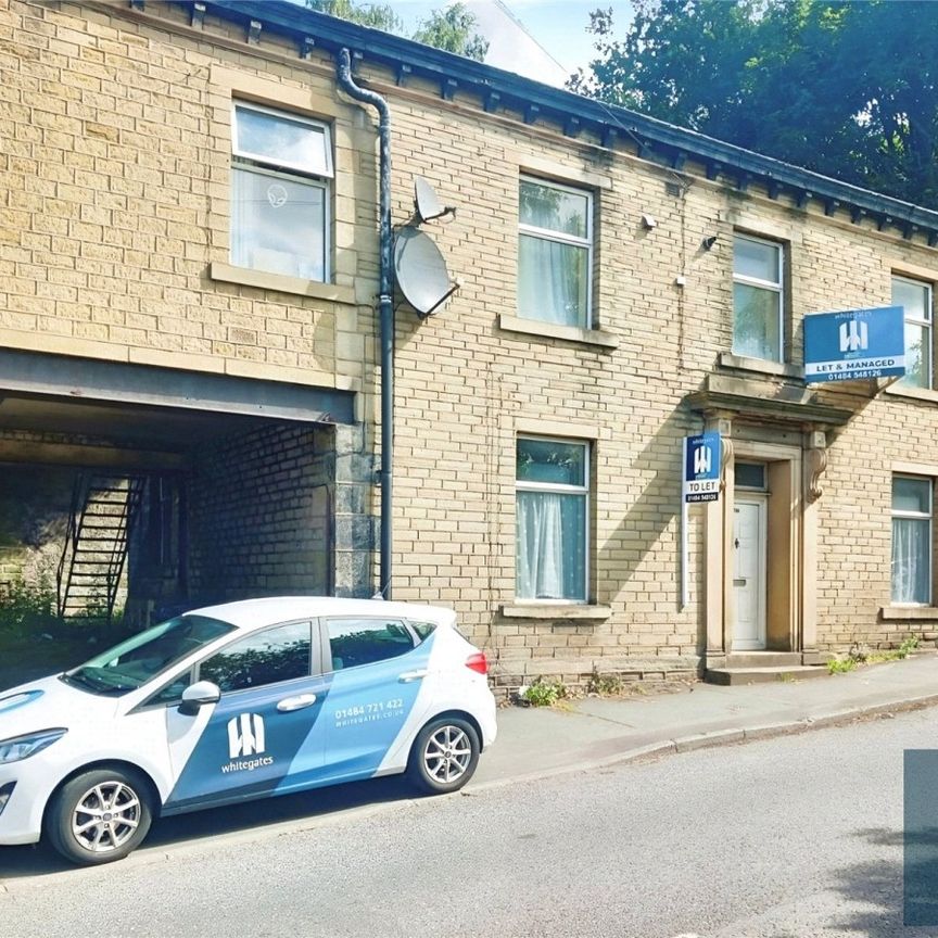 Lowergate, Huddersfield, HD3 - Photo 1
