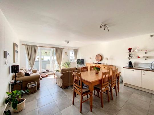 Appartement te huur - Photo 1