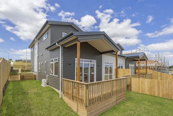 Stunning Beachlands 4BR Family Haven! - Photo 1