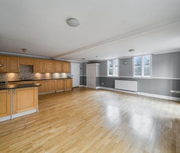 Hatch Lane, Windsor, Berkshire,SL4 - Photo 6