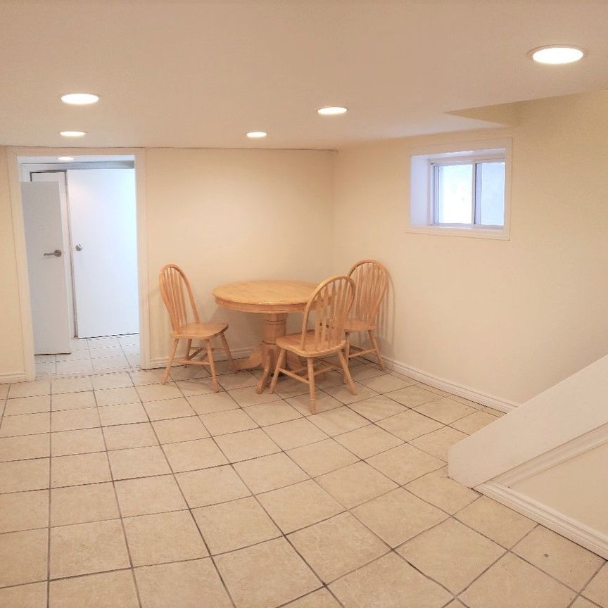 For Lease - 541 Palmerston Boulevard Unit# 3, Toronto, Ontario - Photo 1