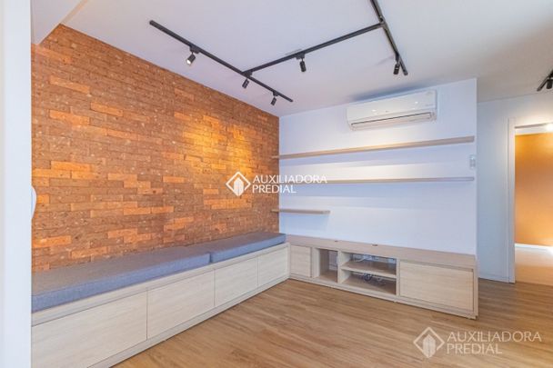 Apartamento com 2 quartos e 54m² para alugar em Fátima, Canoas. - Photo 1