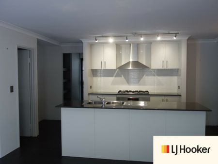 Neat 4 x 2 Home in Alkimos - Photo 5